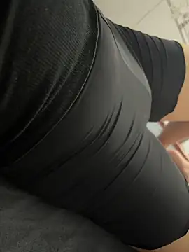 kimoanh102 online show from 12, 4, 2026