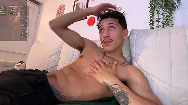 Snapshot of rafael_stone11 chatting on 3, 3, 2026 rafael stone11 online show from 3, 3, 2026