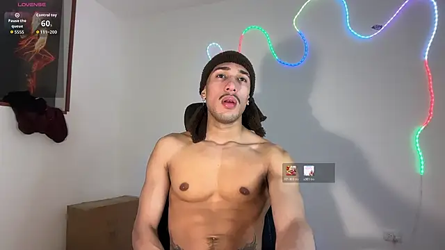 Snapshot of rafael_stone11 chatting on 6, 3, 2026 rafael stone11 online show from 6, 3, 2026