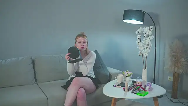 AlbaPolitte online show from 1, 2, 2026