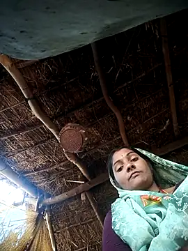 Hotty raghni online show from 8, 3, 2026