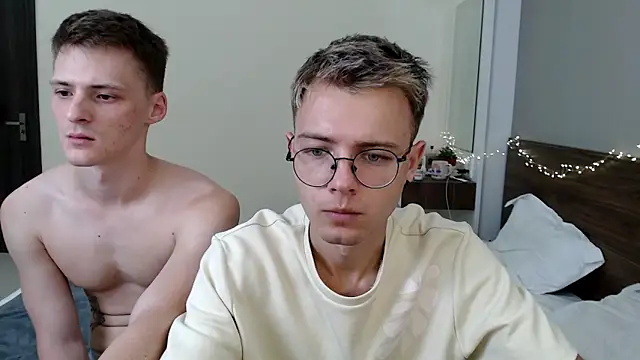 Snapshot of NikiKerryCum chatting on 21, 3, 2026 NikiKerryCum online show from 21, 3, 2026