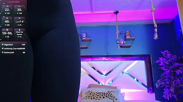 Snapshot of Ladyy_brownn chatting on 5, 3, 2026 Ladyy brownn online show from 5, 3, 2026