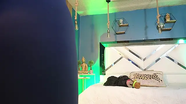 Snapshot of Ladyy_brownn chatting on 17, 3, 2026 Ladyy brownn online show from 17, 3, 2026