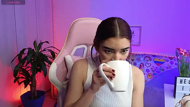 Sofiagomez777 online show from 18, 3, 2026