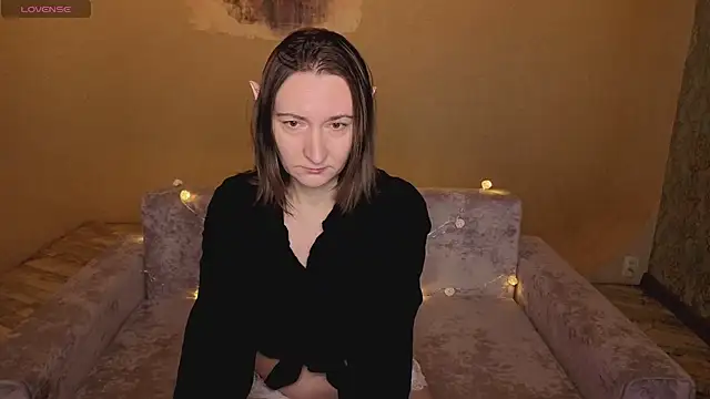 SelestiaSnata online show from 5, 3, 2026