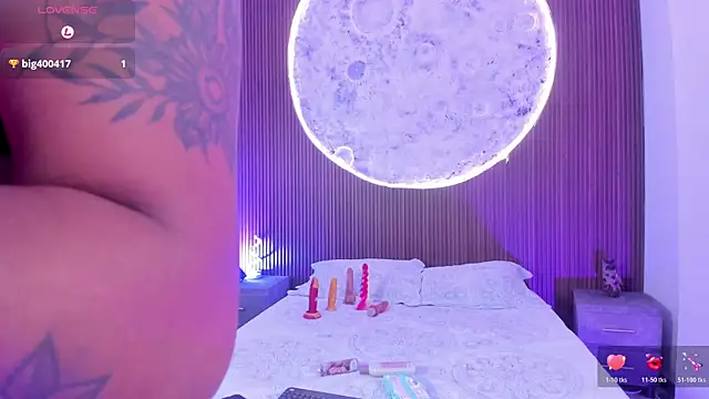 Snapshot of JazminRusso_ chatting on 14, 2, 2026 JazminRusso online show from 14, 2, 2026