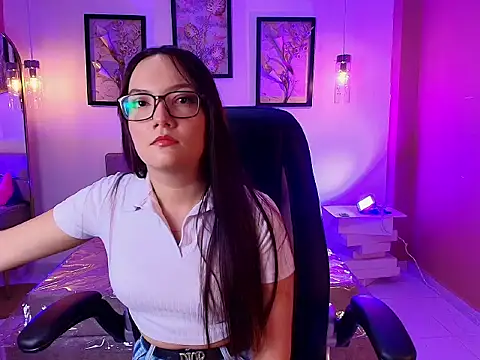 AylinStorm online show from 3, 2, 2026