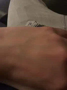 Lessyyy    online show from 14, 3, 2026