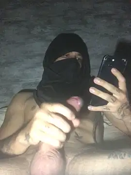 maia-layon online show from 3, 2, 2026