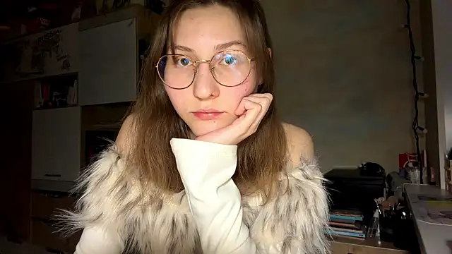 Miaaa Moon online show from 18, 2, 2026