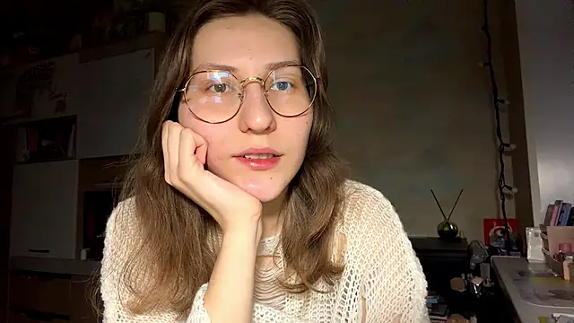 Miaaa Moon online show from 3, 3, 2026