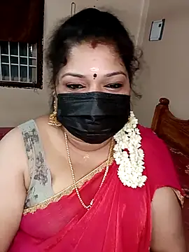 Snapshot of silk_rose05 chatting on 3, 3, 2026 silk rose05 online show from 3, 3, 2026