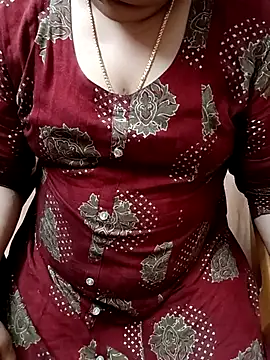 Snapshot of silk_rose05 chatting on 23, 3, 2026 silk rose05 online show from 23, 3, 2026