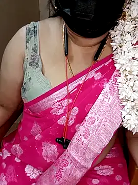 Snapshot of silk_rose05 chatting on 29, 3, 2026 silk rose05 online show from 29, 3, 2026