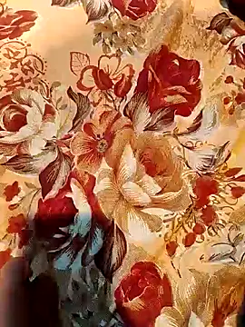 Maximum target online show from 7, 2, 2026