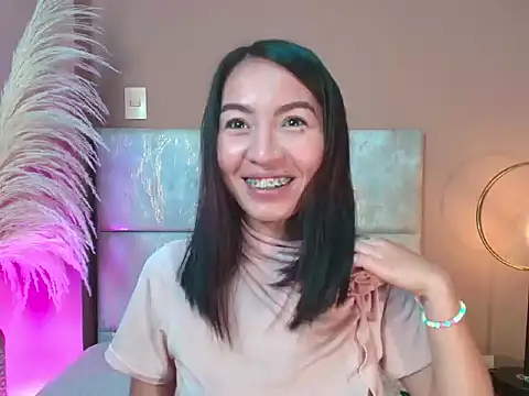 CrystalKenner online show from 4, 2, 2026