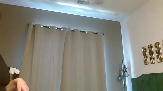 Snapshot of HazelSkyesChat chatting on 18, 3, 2026 HazelSkyesChat online show from 18, 3, 2026