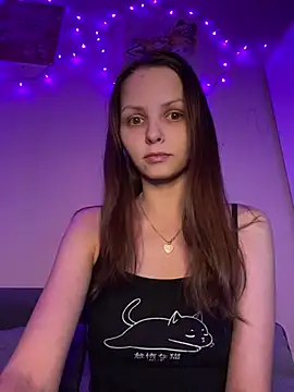 Snapshot of kirakotarina28 chatting on 14, 2, 2026 kirakotarina28 online show from 14, 2, 2026