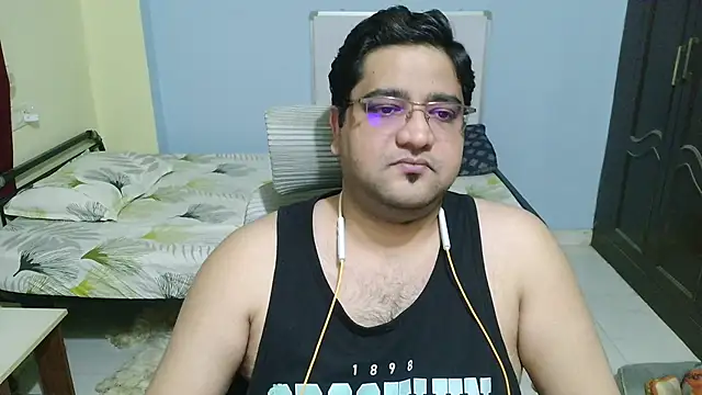 Charmer-Boy online show from 2, 2, 2026