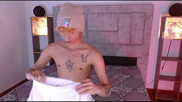 lucke collins22 online show from 3, 2, 2026