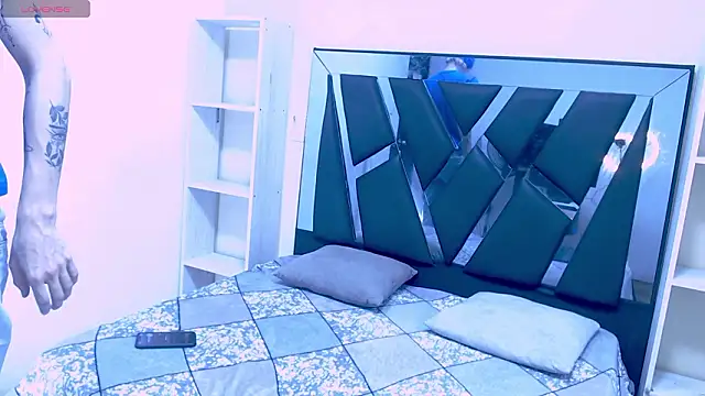 lucke collins22 online show from 4, 2, 2026