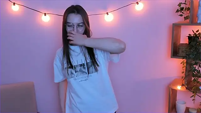 RandaCocuzzo online show from 1, 2, 2026