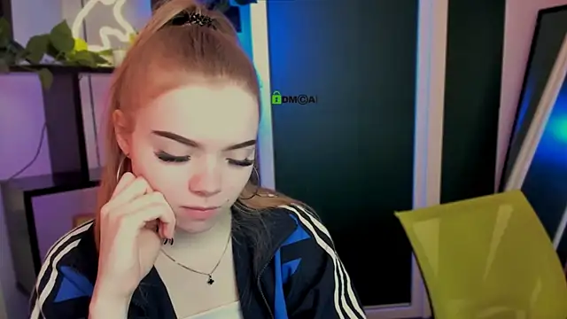 Snapshot of arianaa_cat chatting on 22, 3, 2026 arianaa cat online show from 22, 3, 2026