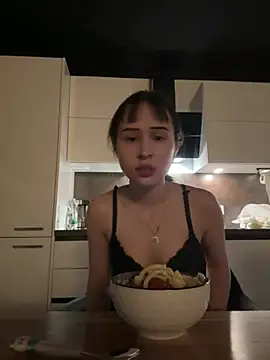 Just-Lilly online show from 2, 2, 2026