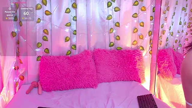 Snapshot of AlannaSmiless chatting on 28, 3, 2026 AlannaSmiless online show from 28, 3, 2026