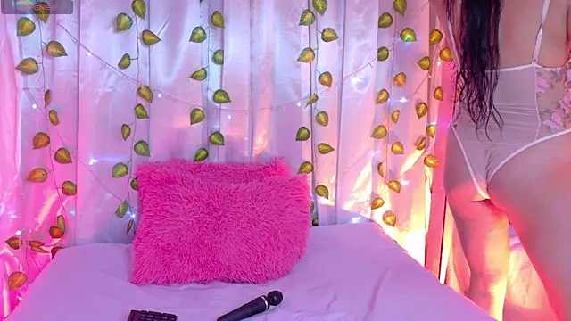 Snapshot of AlannaSmiless chatting on 28, 3, 2026 AlannaSmiless online show from 28, 3, 2026