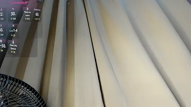 Lucia velez online show from 3, 3, 2026