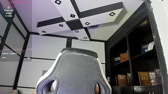 CarolineFyre online show from 1, 3, 2026