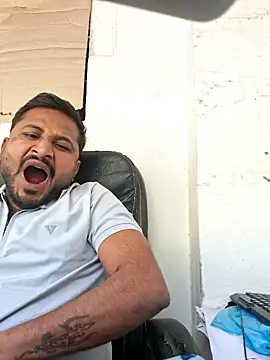 hot---boy1 online show from 1, 2, 2026