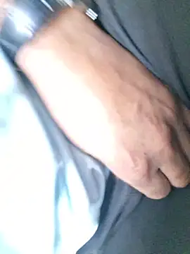 hot---boy1 online show from 25, 2, 2026