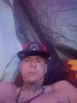 whitetrashsag420 online show from 3, 2, 2026