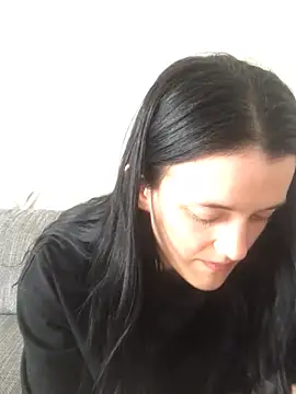 LeonieClaire online show from 14, 3, 2026