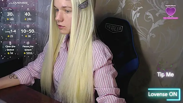 Snapshot of Shiny_Victoria chatting on 6, 3, 2026 Shiny Victoria online show from 6, 3, 2026