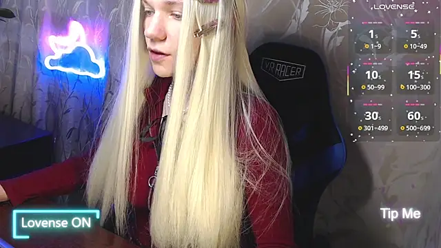 Snapshot of Shiny_Victoria chatting on 19, 3, 2026 Shiny Victoria online show from 19, 3, 2026