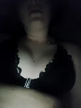 NightLoversCouple online show from 4, 2, 2026