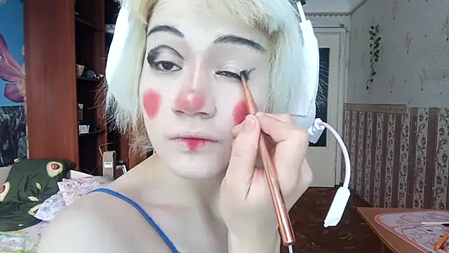 KathernSaulters online show from 9, 3, 2026