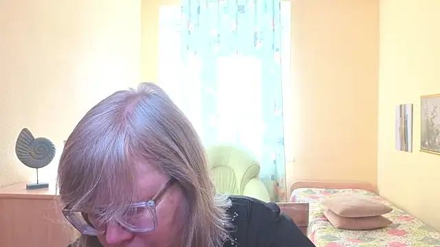 Emma Eclipsee online show from 8, 3, 2026