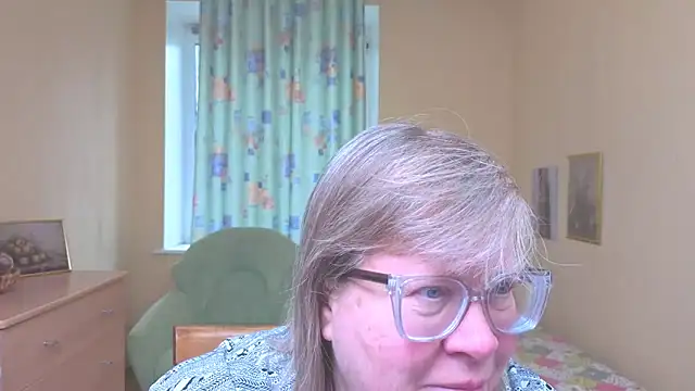 Emma Eclipsee online show from 19, 3, 2026