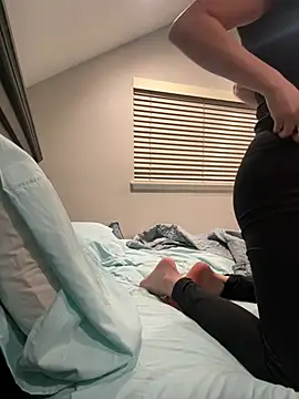 xxlivecouple online show from 8, 3, 2026