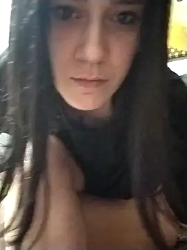 Snapshot of _alya__ chatting on 8, 4, 2026 alya online show from 8, 4, 2026