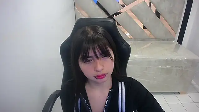 elizabeth t  online show from 24, 2, 2026