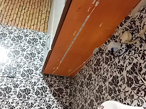 Snapshot of lovebaby69 chatting on 7, 2, 2026 lovebaby69 online show from 7, 2, 2026