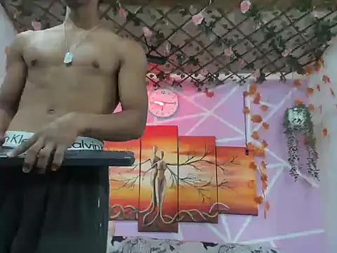 Yoel hot2004 online show from 3, 2, 2026