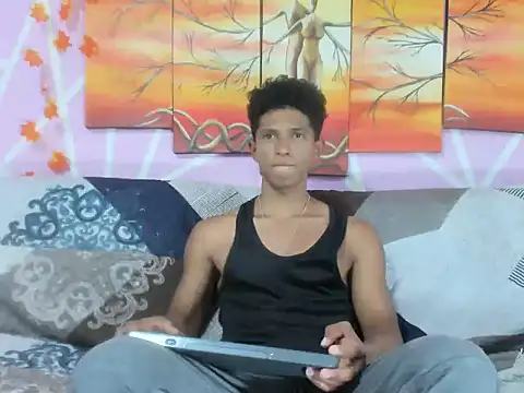 Yoel hot2004 online show from 15, 2, 2026