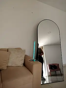 Lia lovee online show from 5, 2, 2026